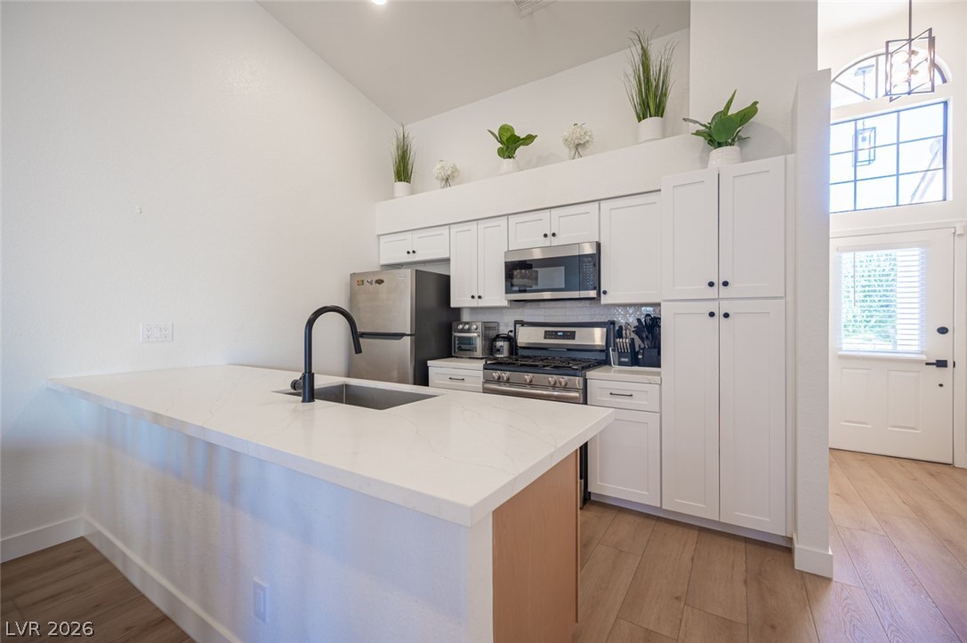 5732 Colwood Lane Property Photo 14