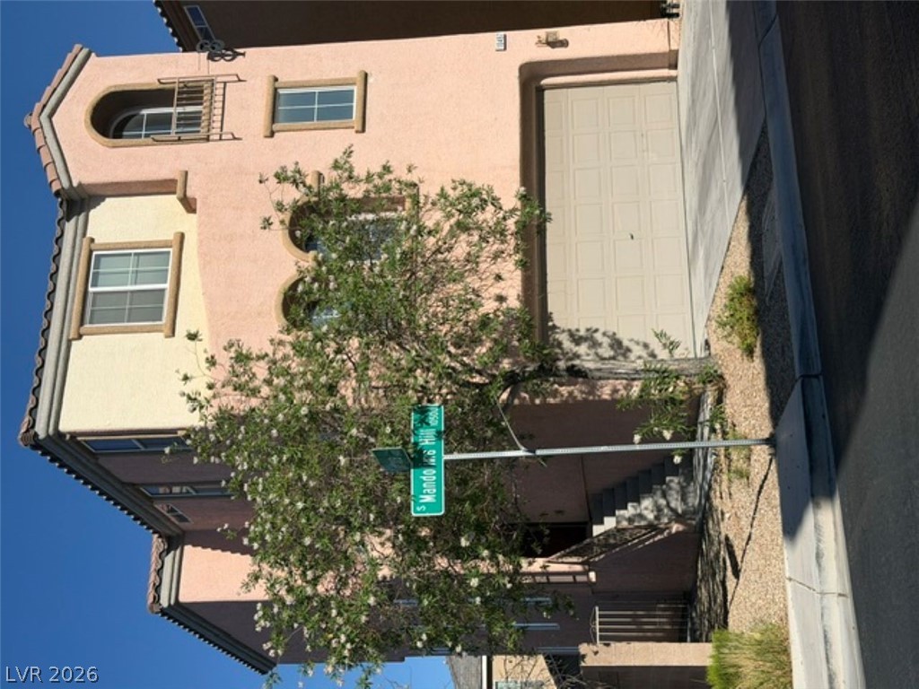 10497 Mandolina Hills Property Photo 1