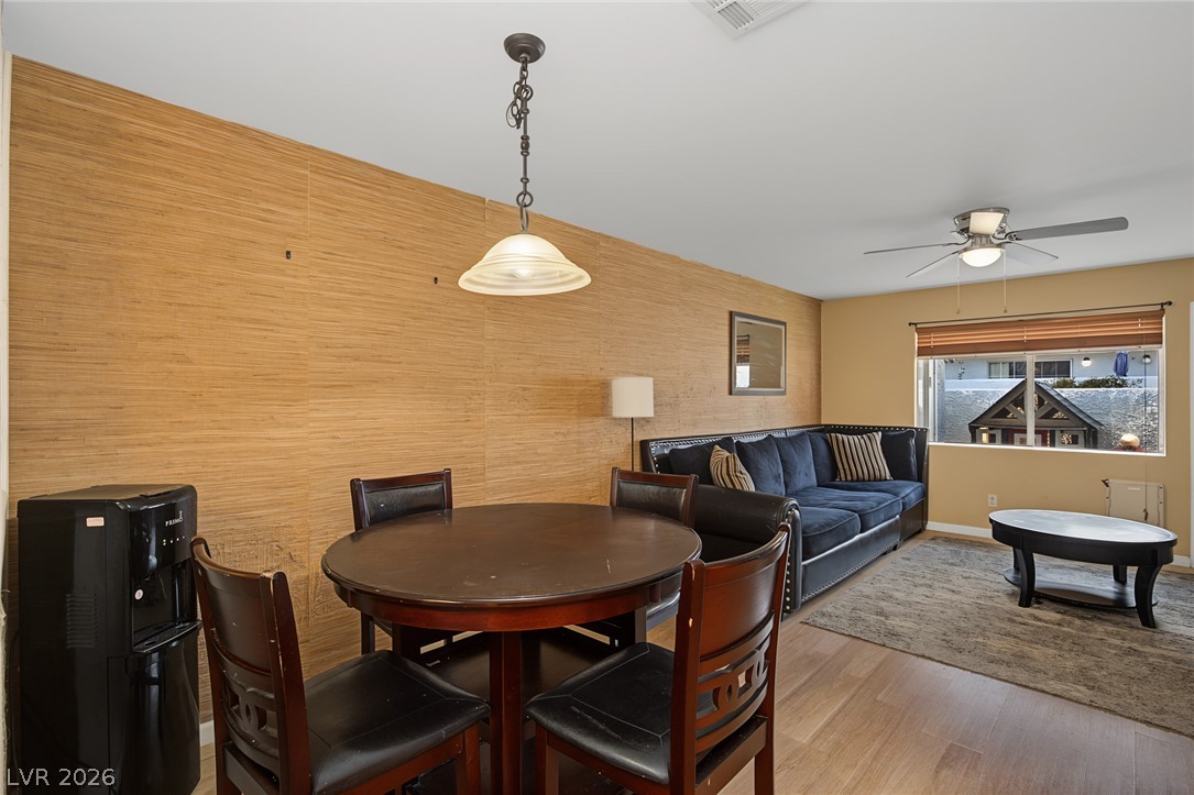 2140 Willowbury Drive C Property Photo 9