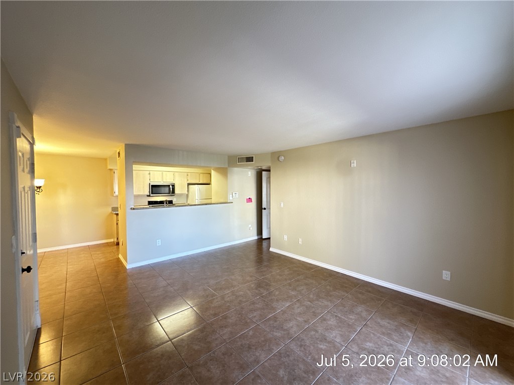 1150 North Buffalo Drive 1090 Property Photo 7