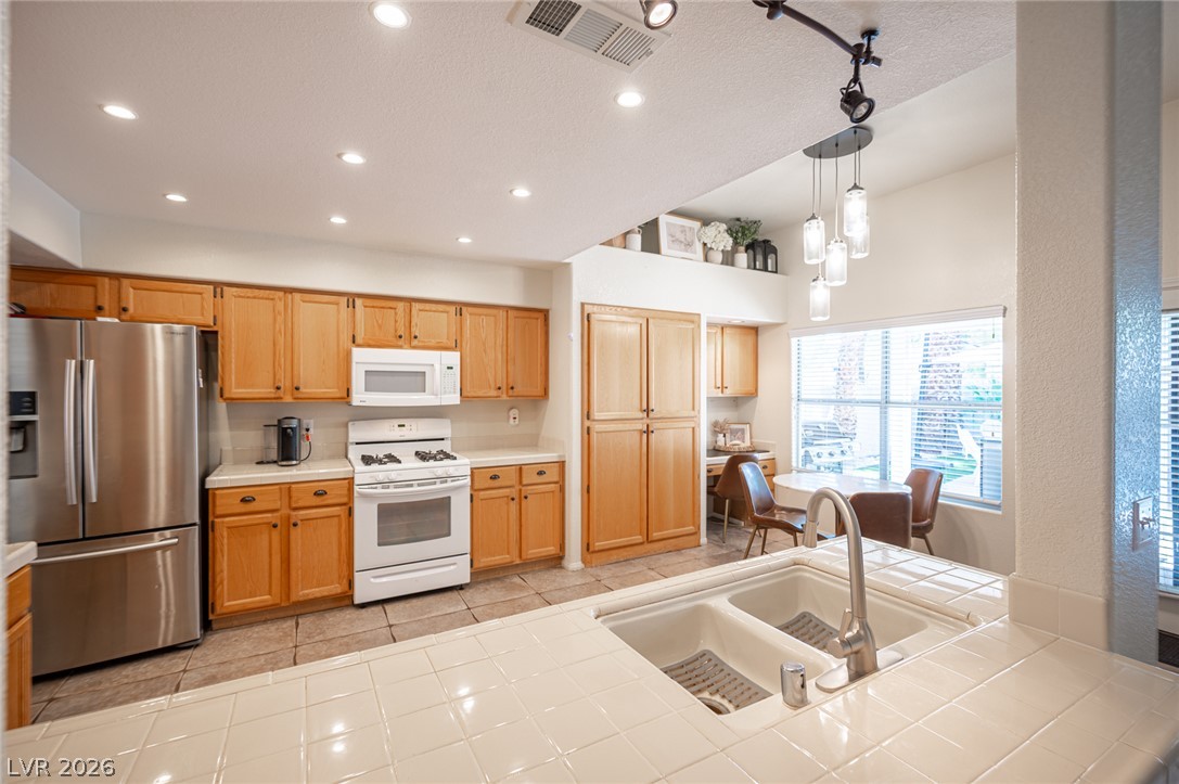3116 Saint Tropez Street Property Photo 17