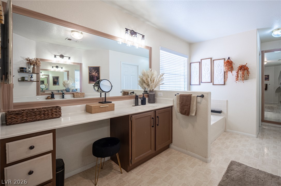 3116 Saint Tropez Street Property Photo 27