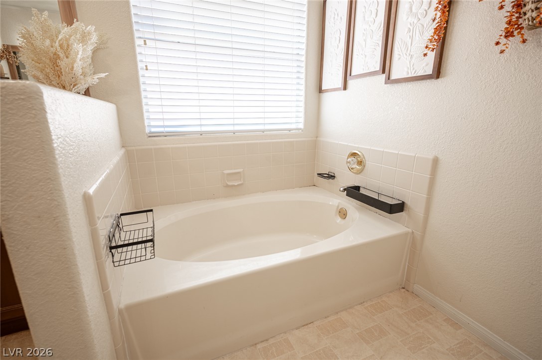 3116 Saint Tropez Street Property Photo 28