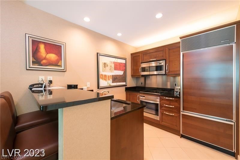 125 East Harmon Avenue 2814/2816 Property Photo 7