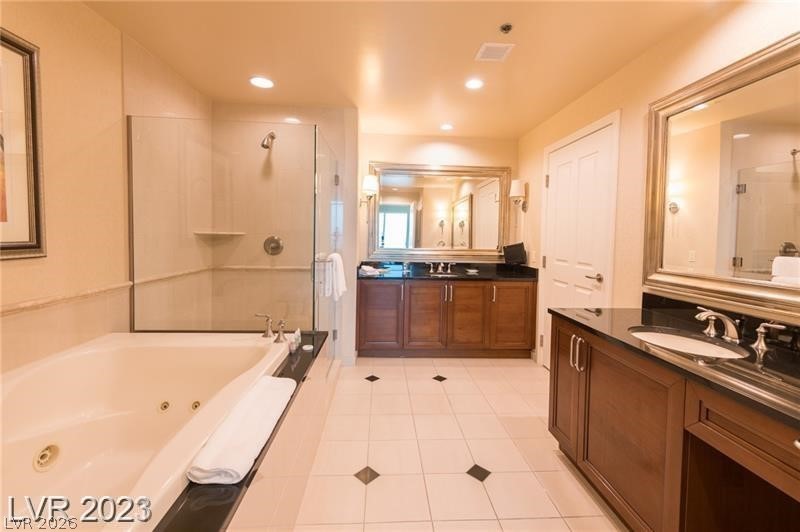 125 East Harmon Avenue 2814/2816 Property Photo 12