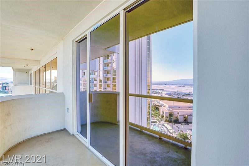 125 East Harmon Avenue 2814/2816 Property Photo 33