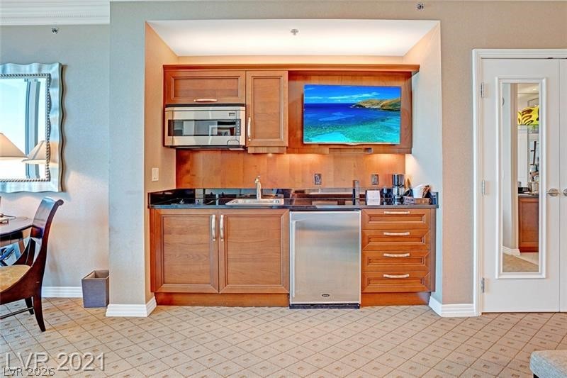 125 East Harmon Avenue 2814/2816 Property Photo 39