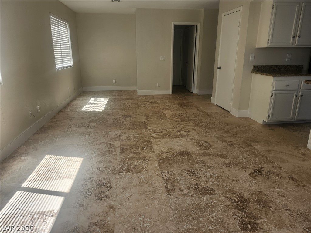 8428 Oyster Drive Property Photo 9