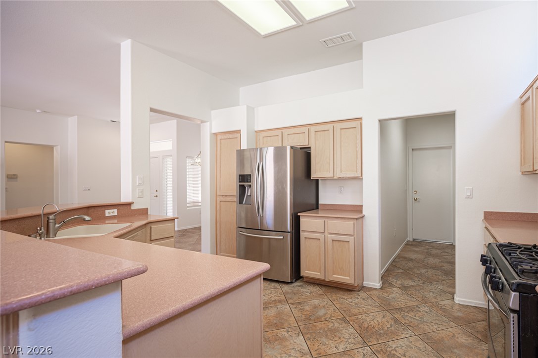 10820 Mission Lakes Avenue Property Photo 11