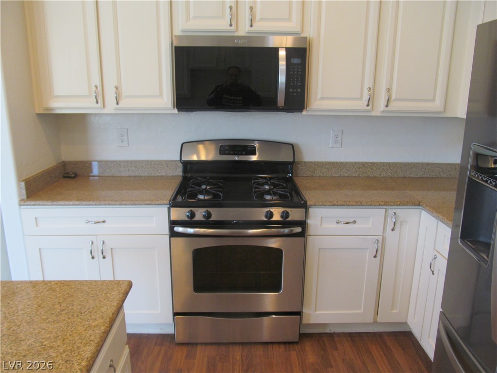 717 Calamus Palm Place Property Photo 9