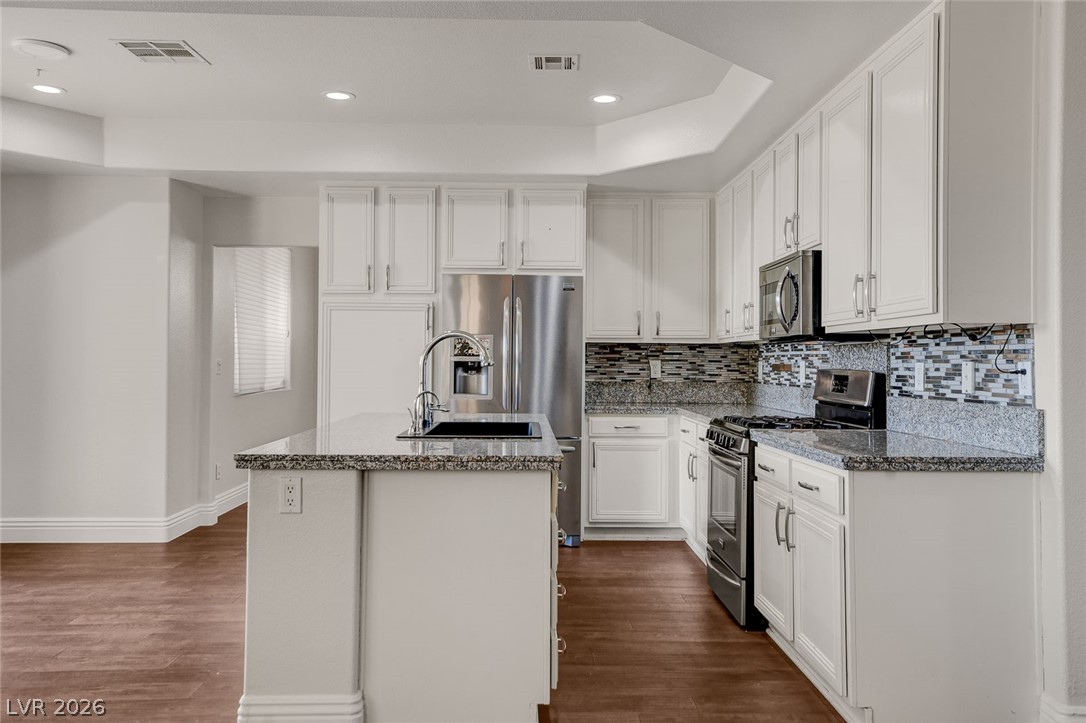 408 Silver Prairie Court Property Photo 15