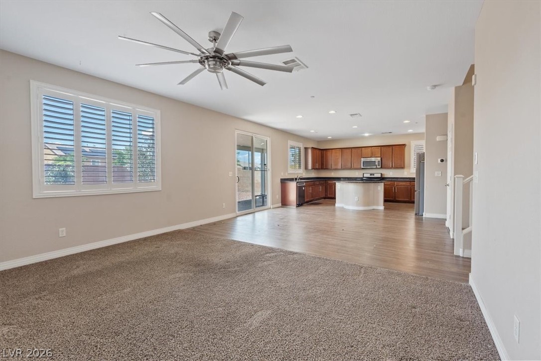 1121 Copper Grass Street Property Photo 16