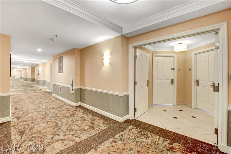 125 East Harmon Avenue 1620 Property Photo 3