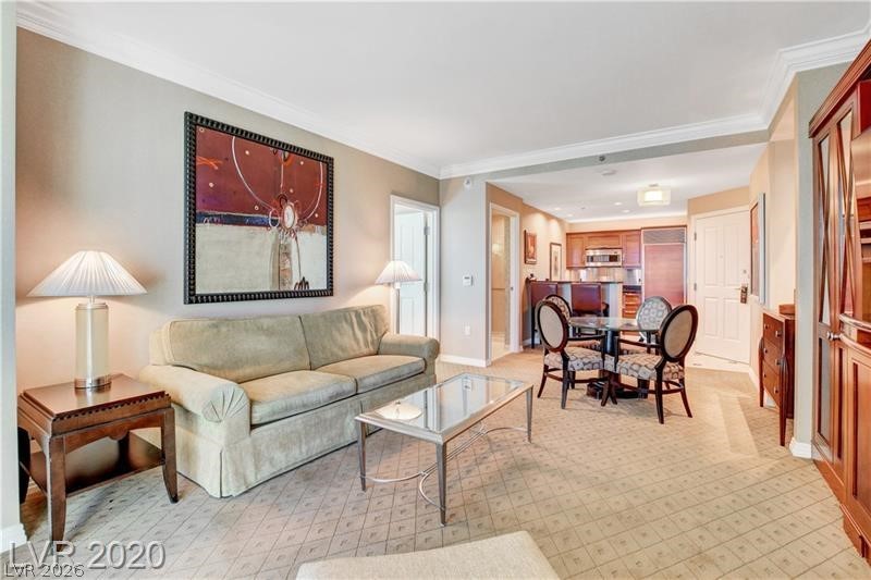125 East Harmon Avenue 1620 Property Photo 12