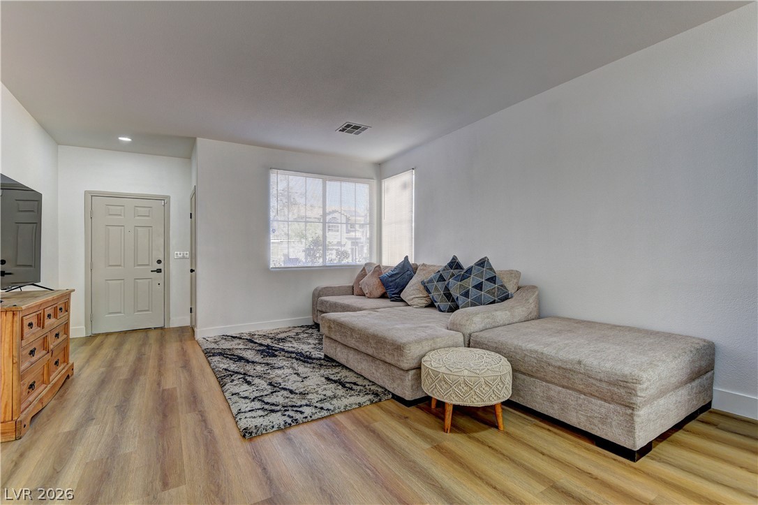 1176 Colgate Lane Property Photo 3