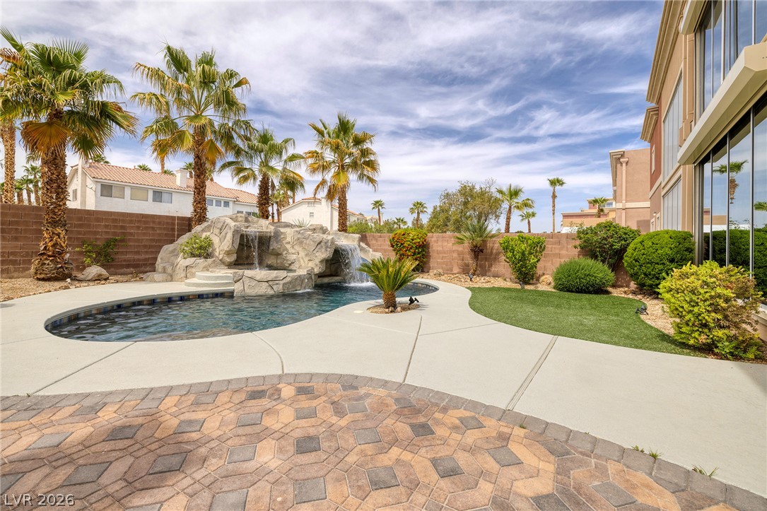 5651 Deer Creek Falls Court Property Photo 10