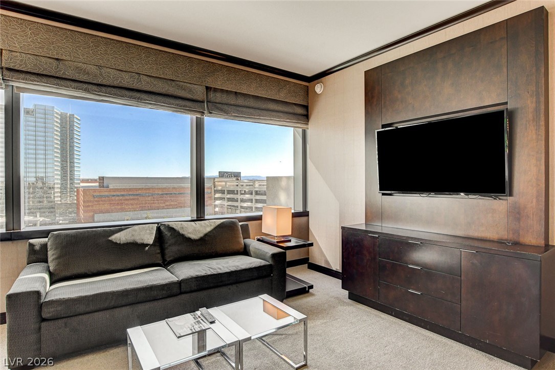 2600 West Harmon Avenue 9015 Property Photo 14