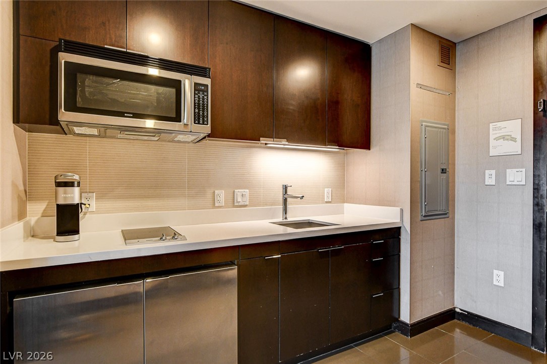 2600 West Harmon Avenue 9015 Property Photo 19