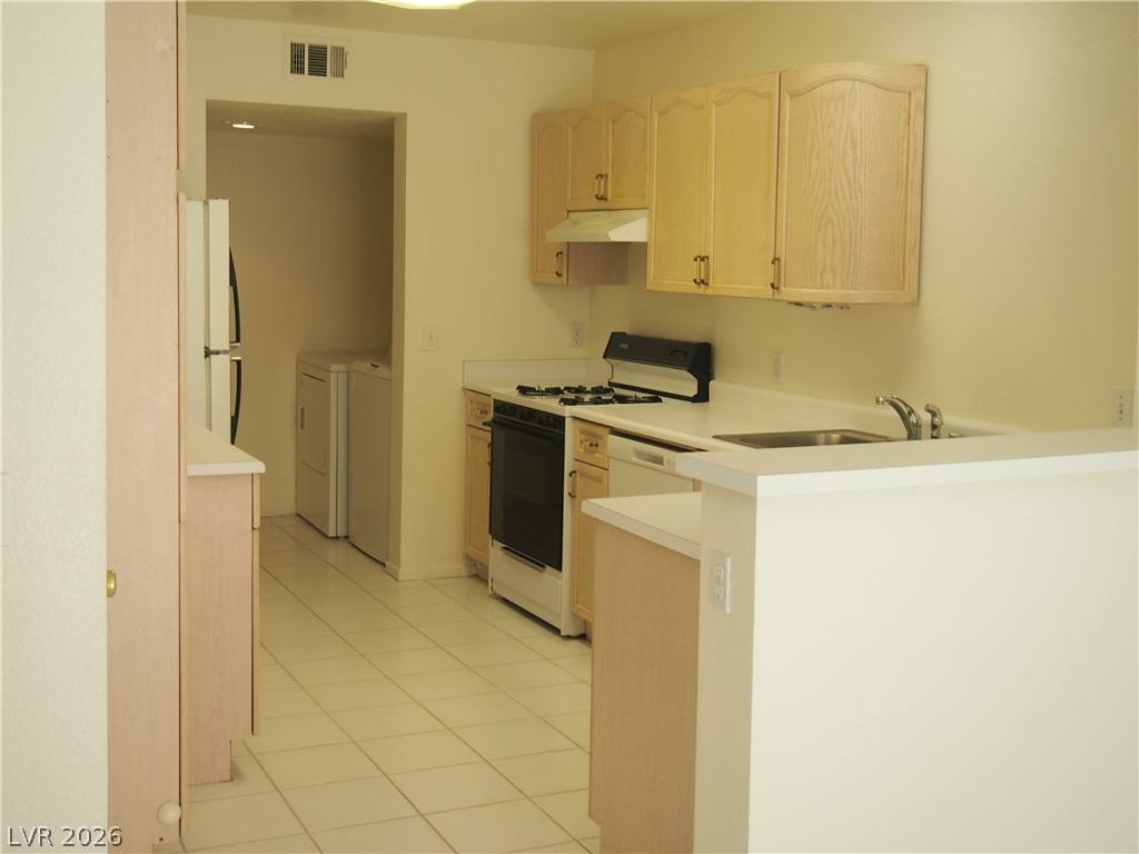 7724 Bauble Avenue Property Photo 14