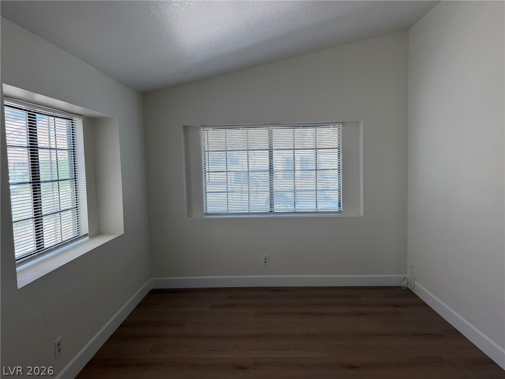 2324 Chapman Hill Drive Property Photo 9