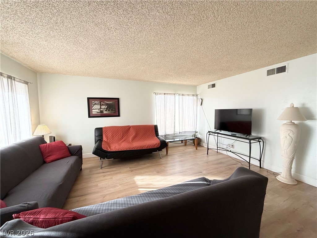 2126 Rawhide Street Property Photo 2