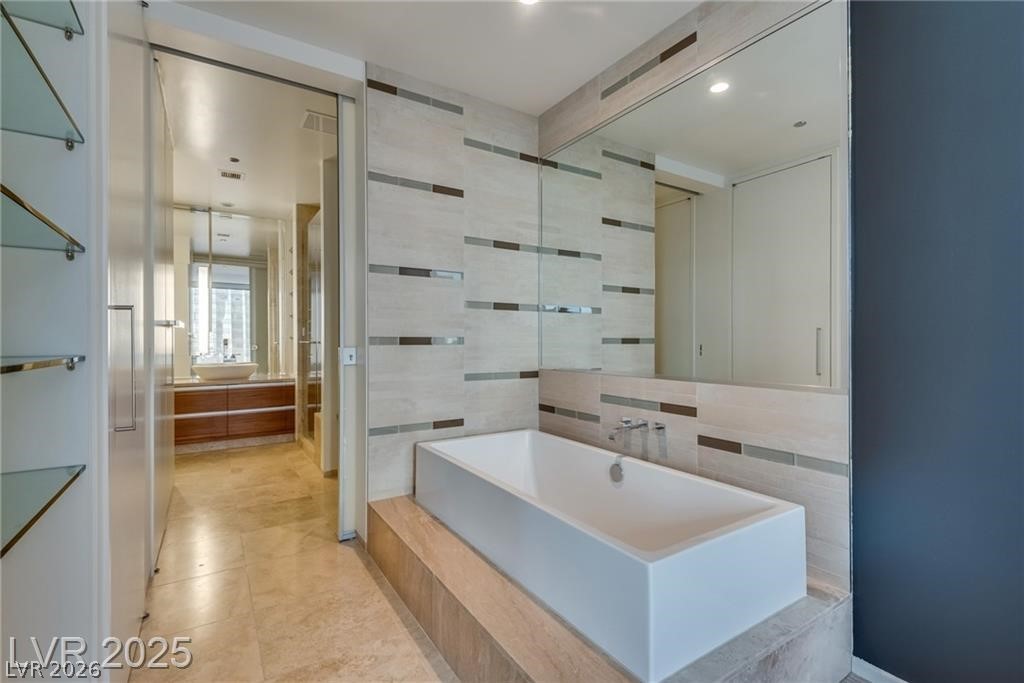 3726 Las Vegas Boulevard 2702 Property Photo 10