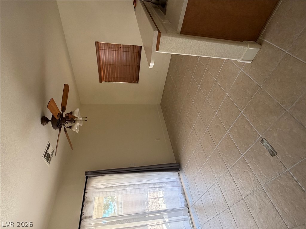 4909 Royal Lake Avenue Property Photo 3