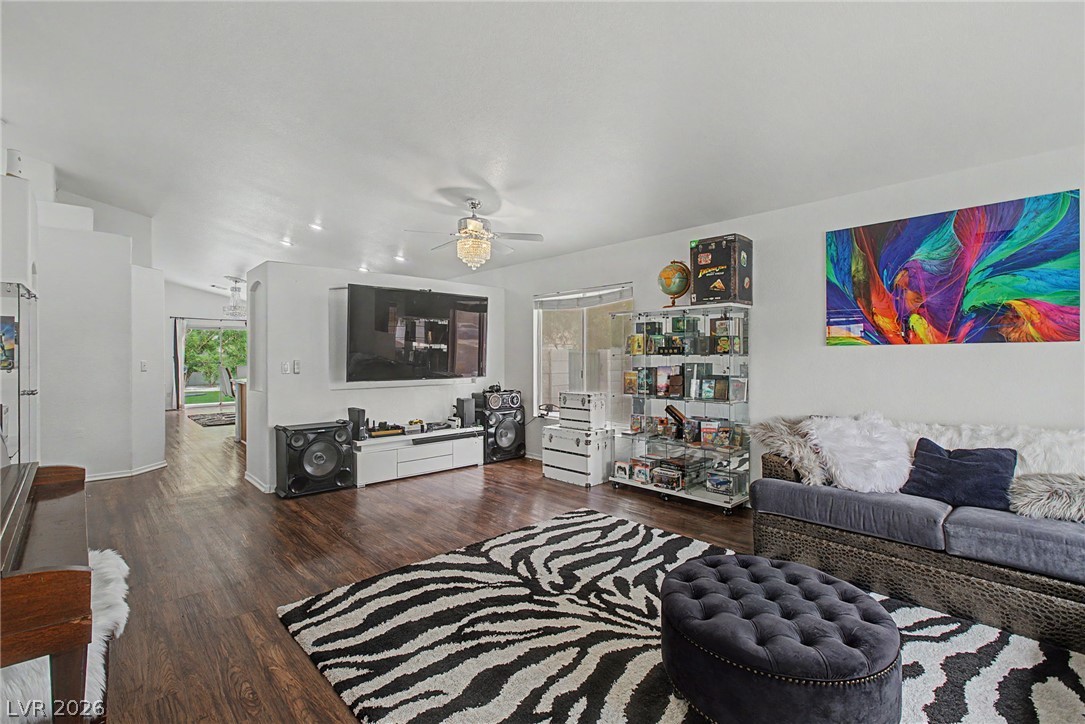 1246 Pale Morning Street Property Photo 6