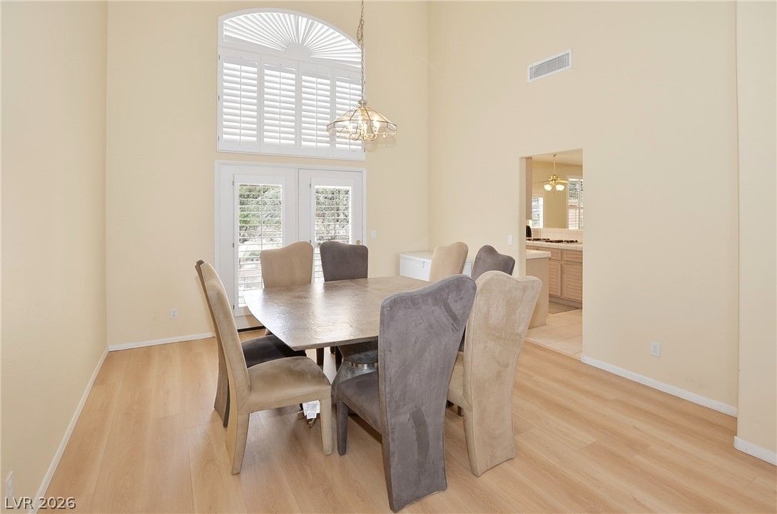 3755 Broadmead Street Property Photo 11