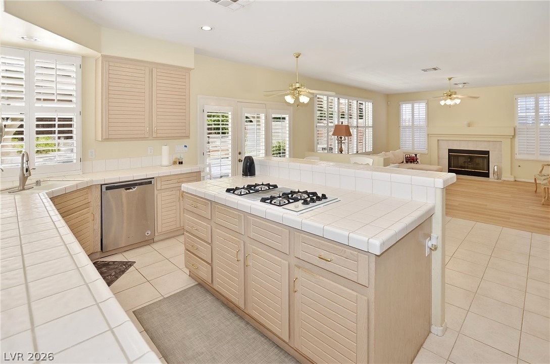 3755 Broadmead Street Property Photo 14
