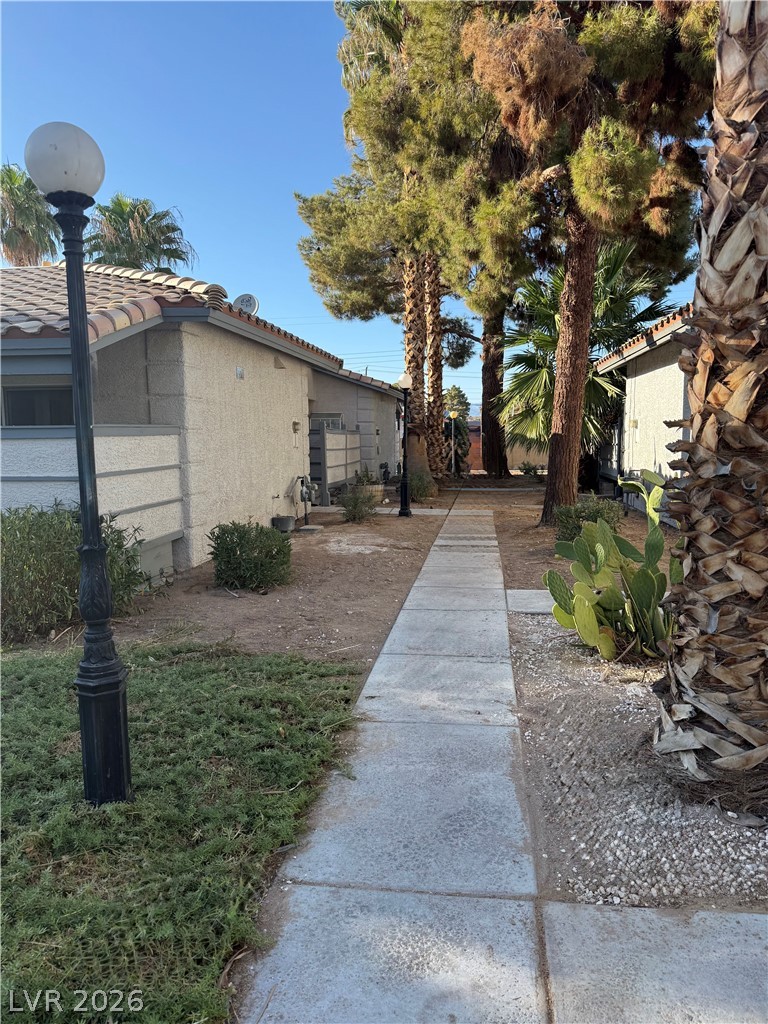 271 North Lamb Boulevard D Property Photo 6