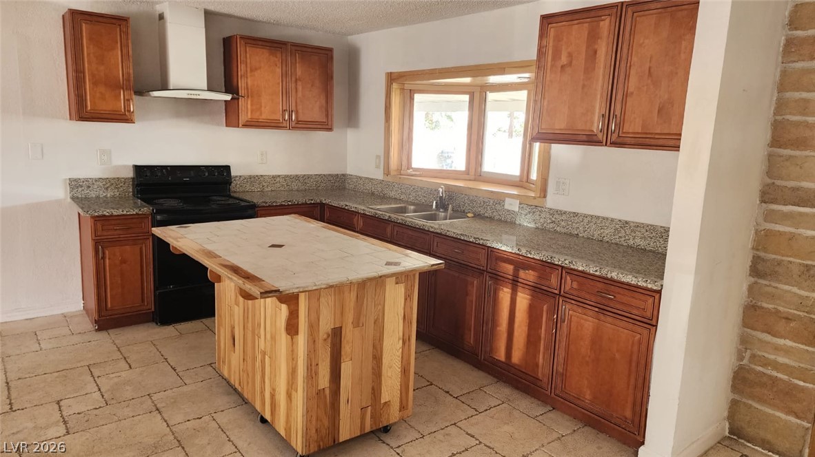 4897 Sawyer Avenue Property Photo 7