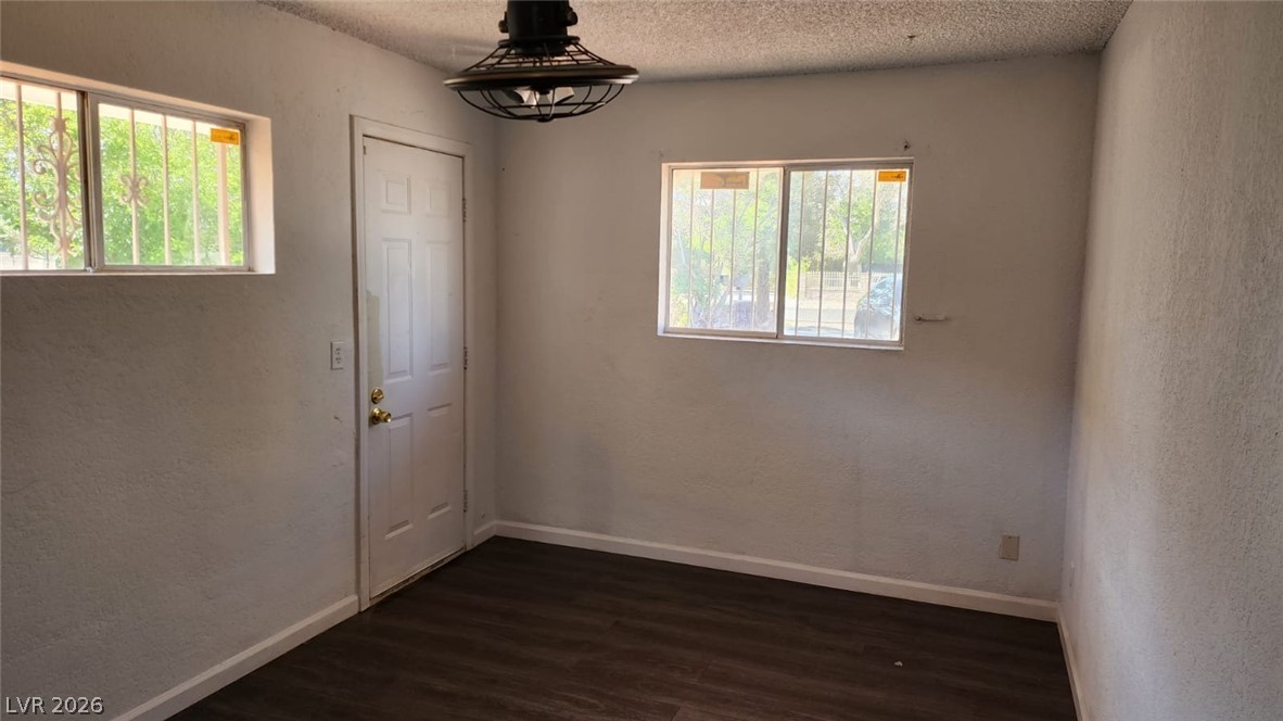 4897 Sawyer Avenue Property Photo 21
