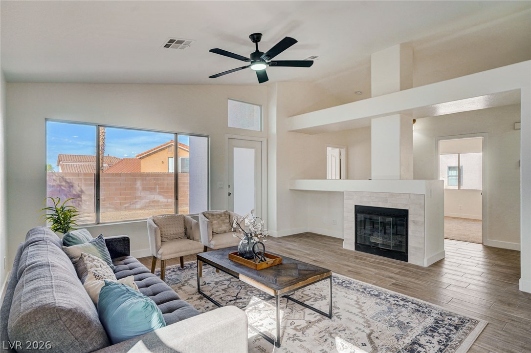 9844 Lenox Crest Place Property Photo 11