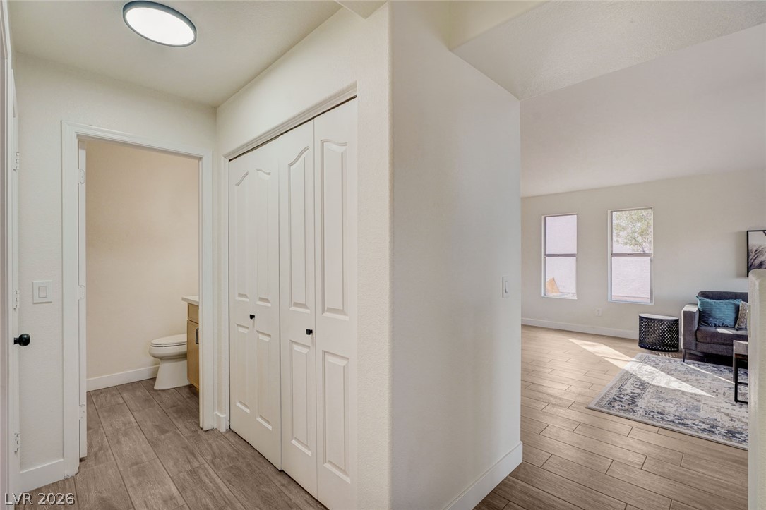 9844 Lenox Crest Place Property Photo 23