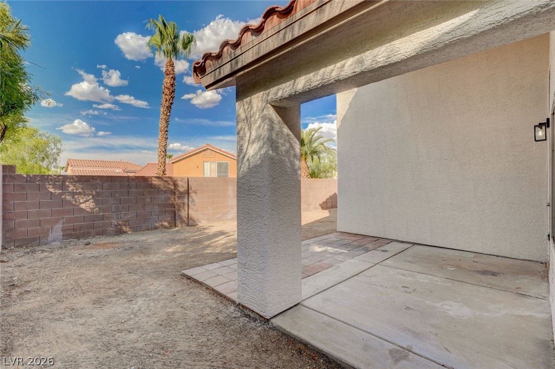 9844 Lenox Crest Place Property Photo 38