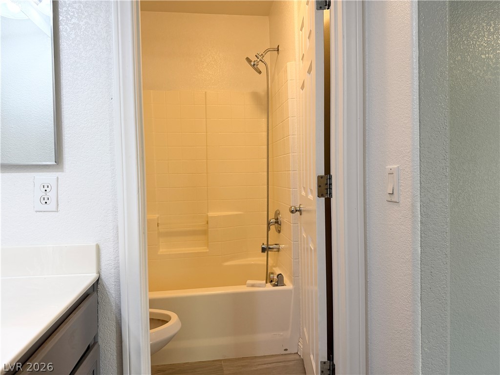 10329 Kalang Street Property Photo 21