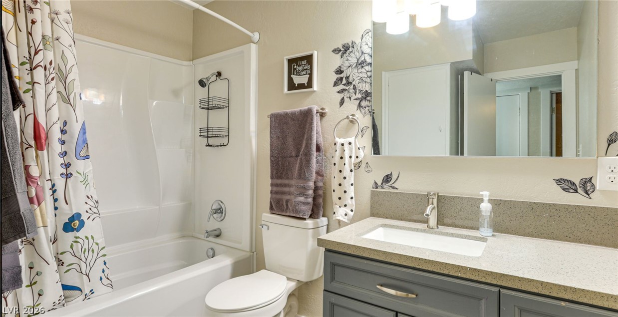 3247 Greenbriar Drive Property Photo 20