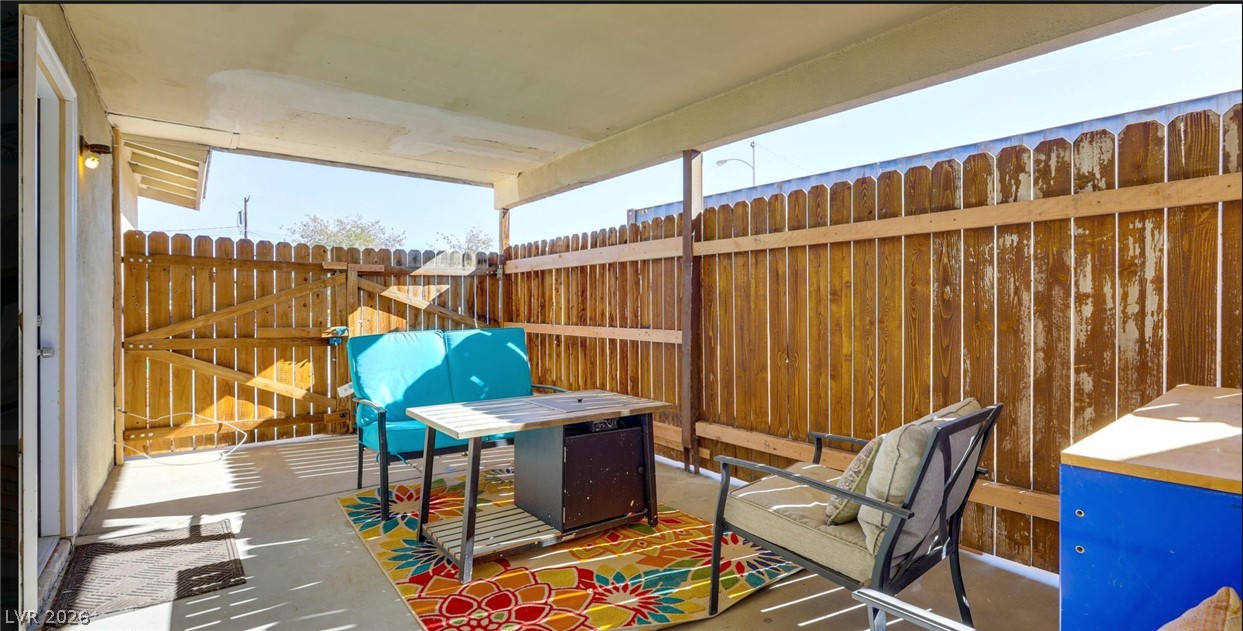 3247 Greenbriar Drive Property Photo 23