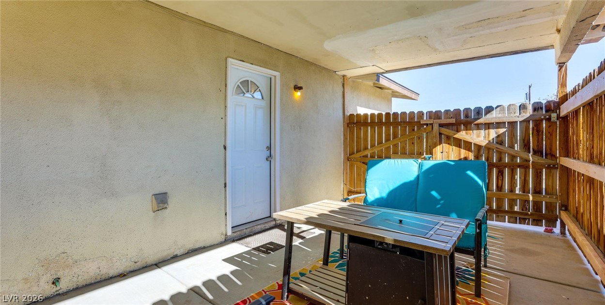 3247 Greenbriar Drive Property Photo 24