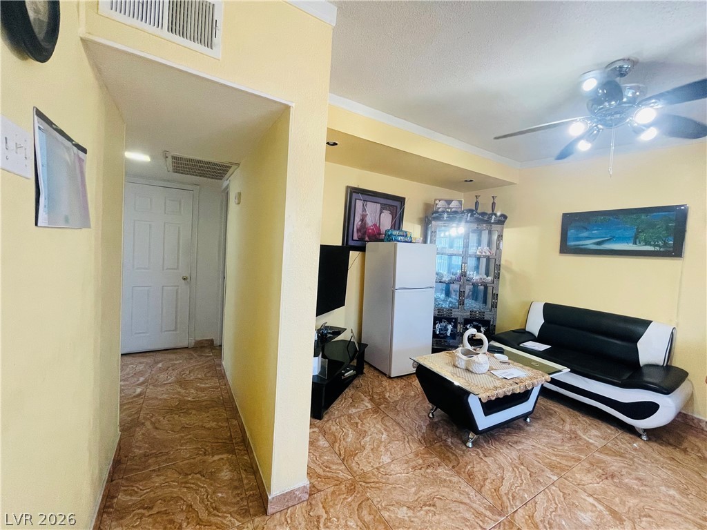 3708 Waikiki Avenue Property Photo 10