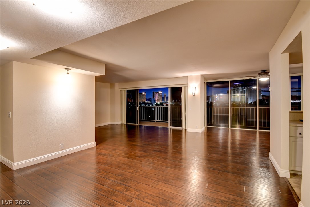 3111 Bel Air Drive Unit 8e Property Photo 12
