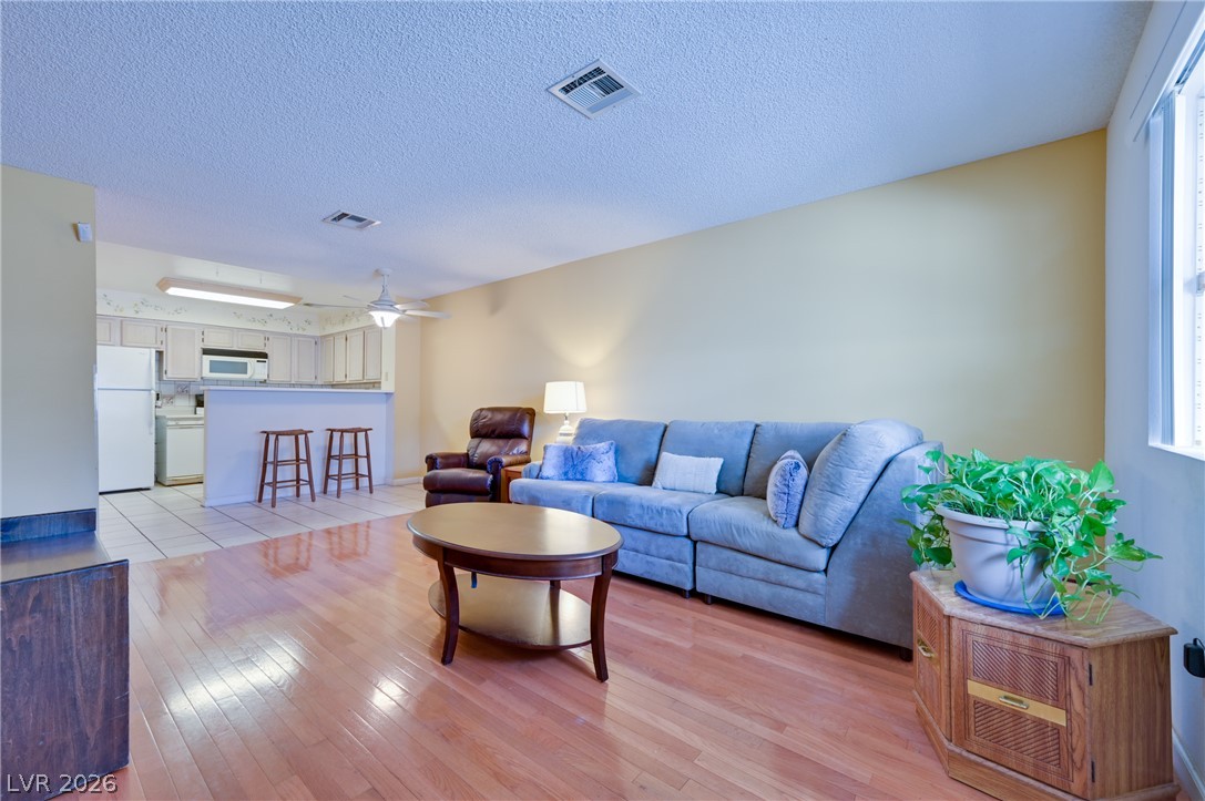 2032 Bavington Drive B Property Photo 1