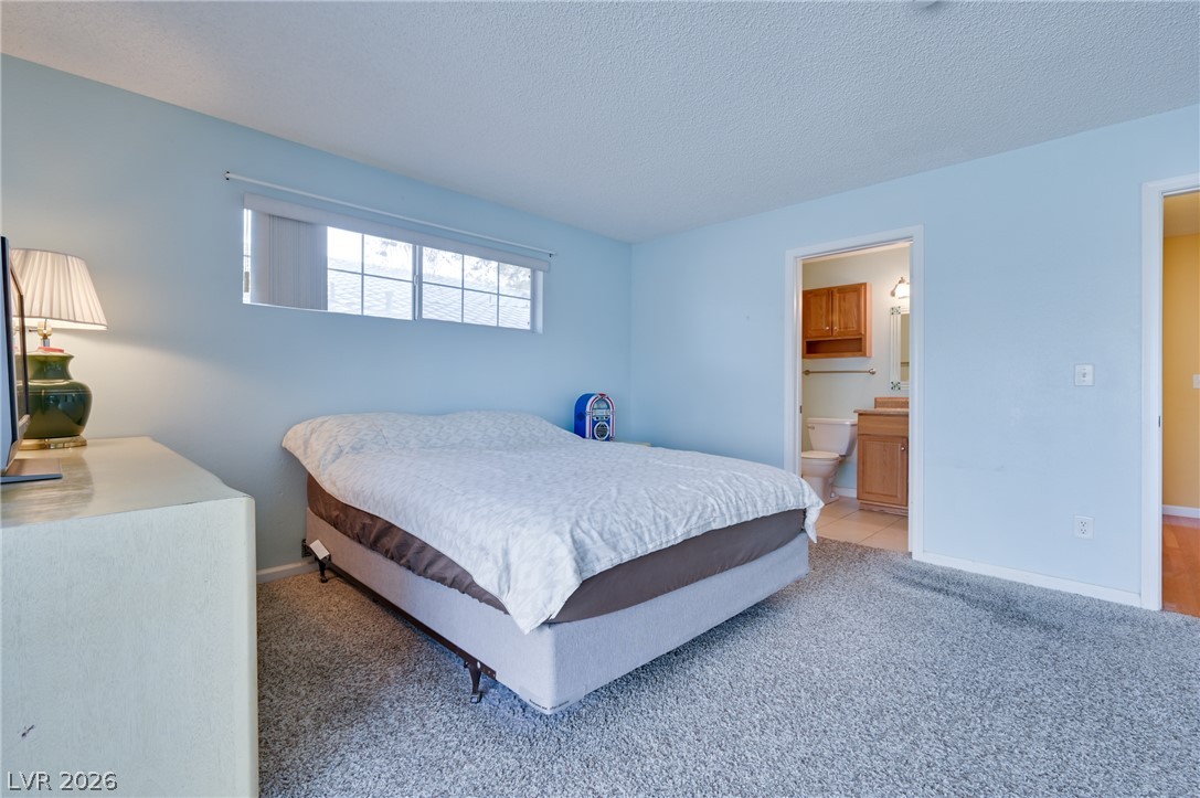 2032 Bavington Drive B Property Photo 15