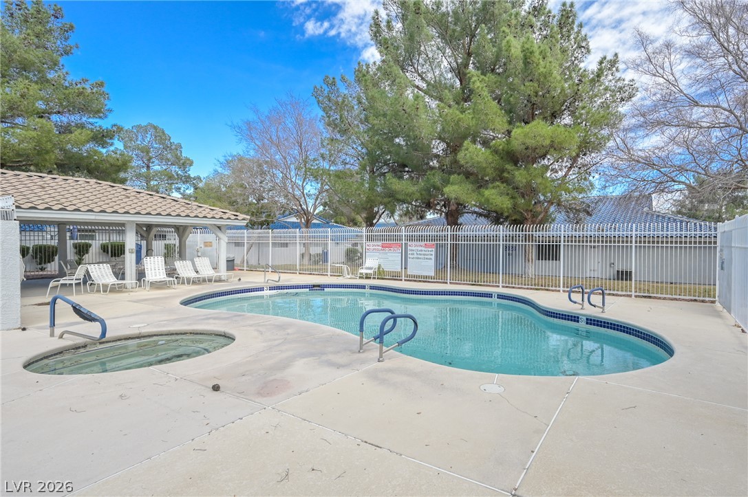 2032 Bavington Drive B Property Photo 37