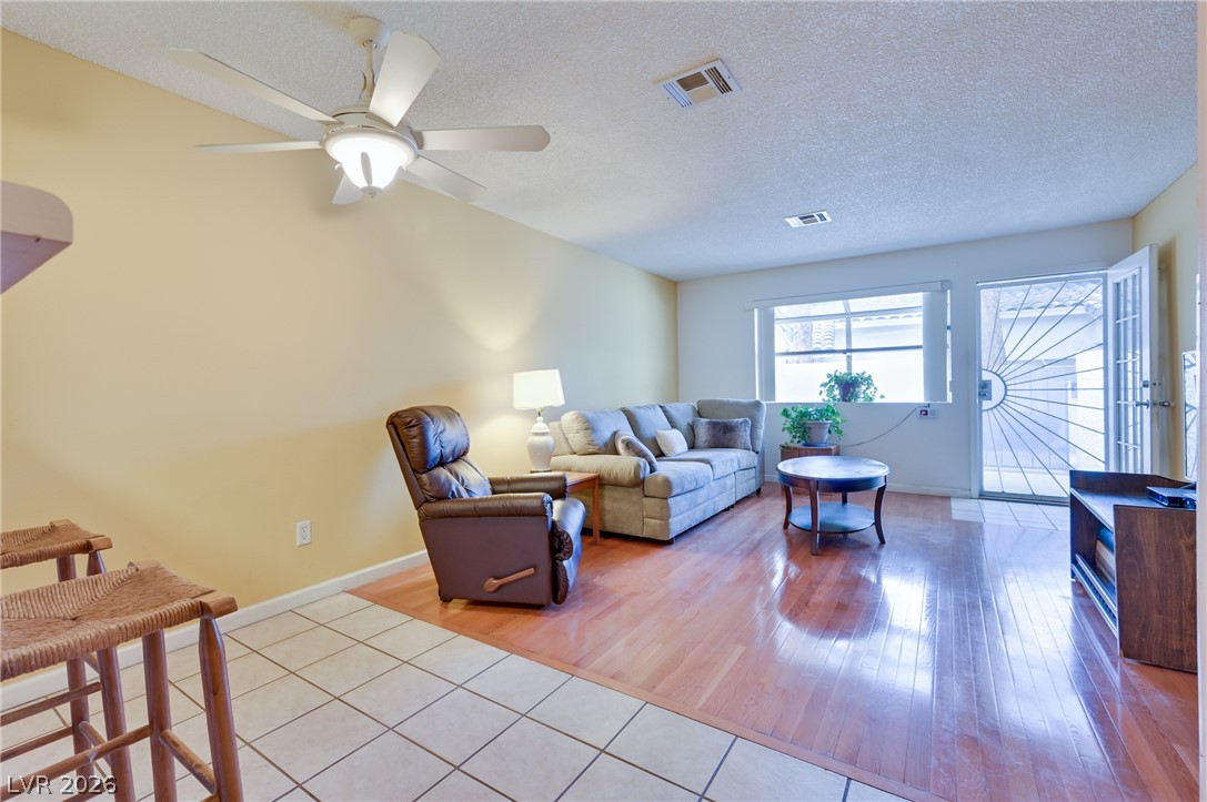 2032 Bavington Drive B Property Photo 39
