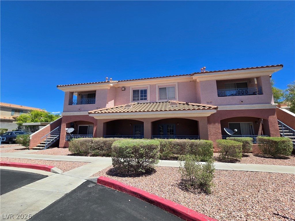 300 Amber Pine Street 207 Property Photo 1