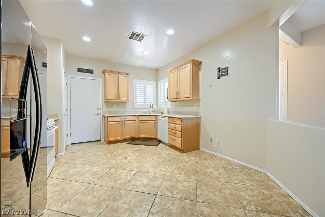 6145 Wheat Penny Avenue Property Photo 13