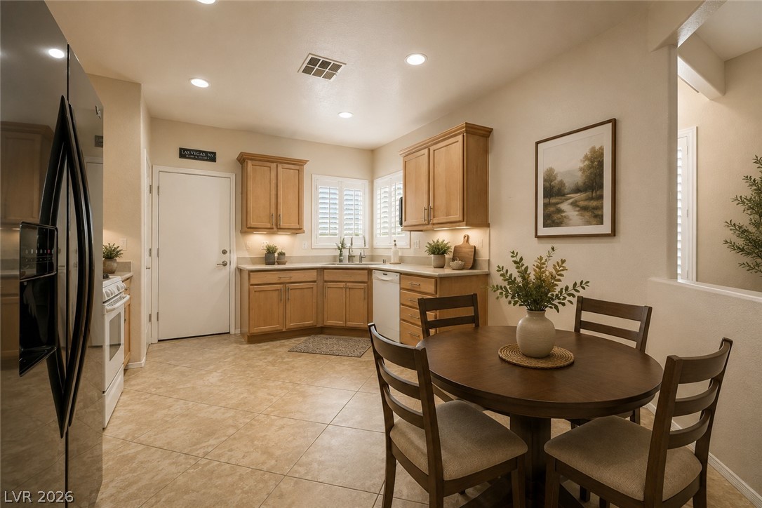 6145 Wheat Penny Avenue Property Photo 14