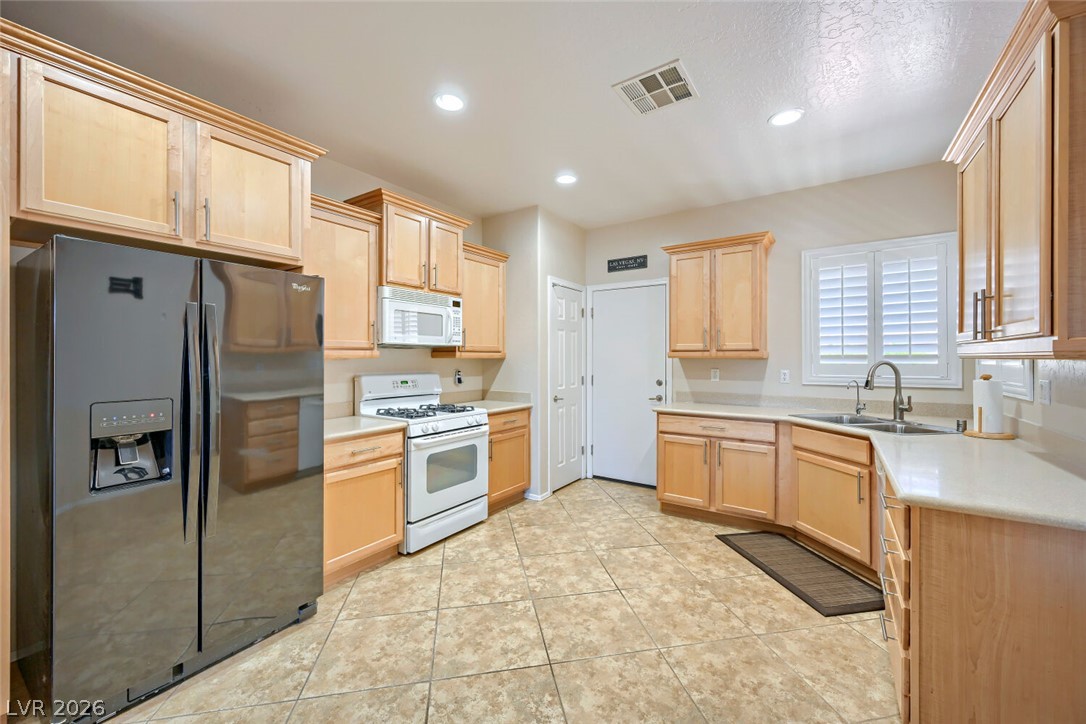 6145 Wheat Penny Avenue Property Photo 15
